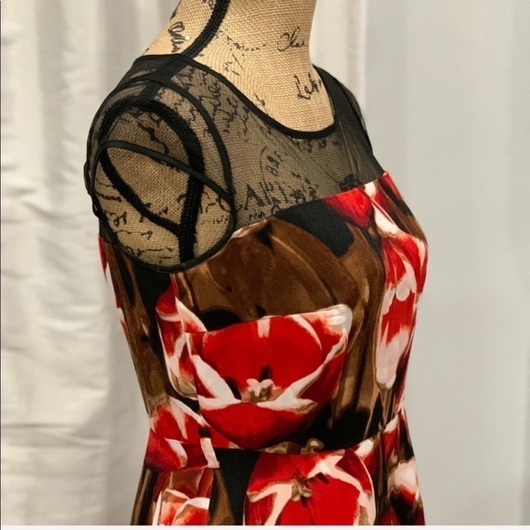 Liz Claiborne bold print red white dress size 4 shirt sleeve mesh bodice - Picture 6 of 8